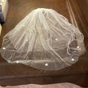 Two tier David’s Bridal - tulle wedding veil